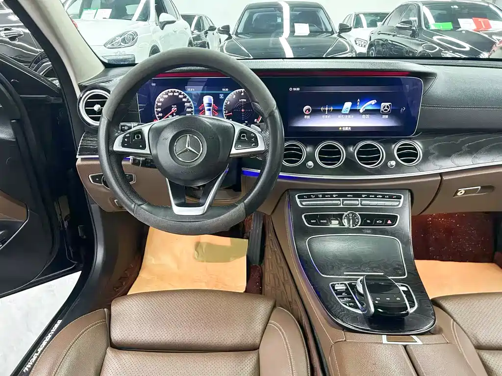 Mercedes-Benz E-Class — миниатюра 17