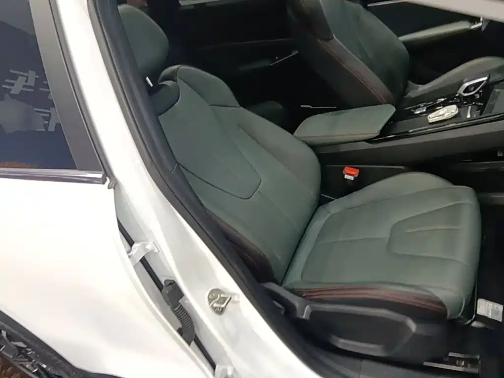 Geely Boyue — миниатюра 25