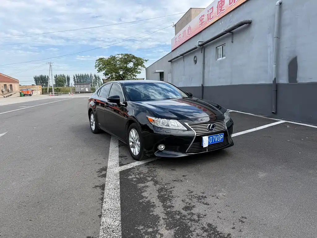 Lexus ES — миниатюра 3