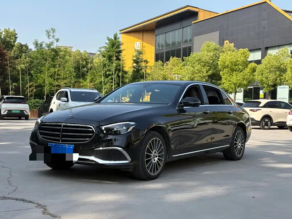 Mercedes-Benz E-Class 2023