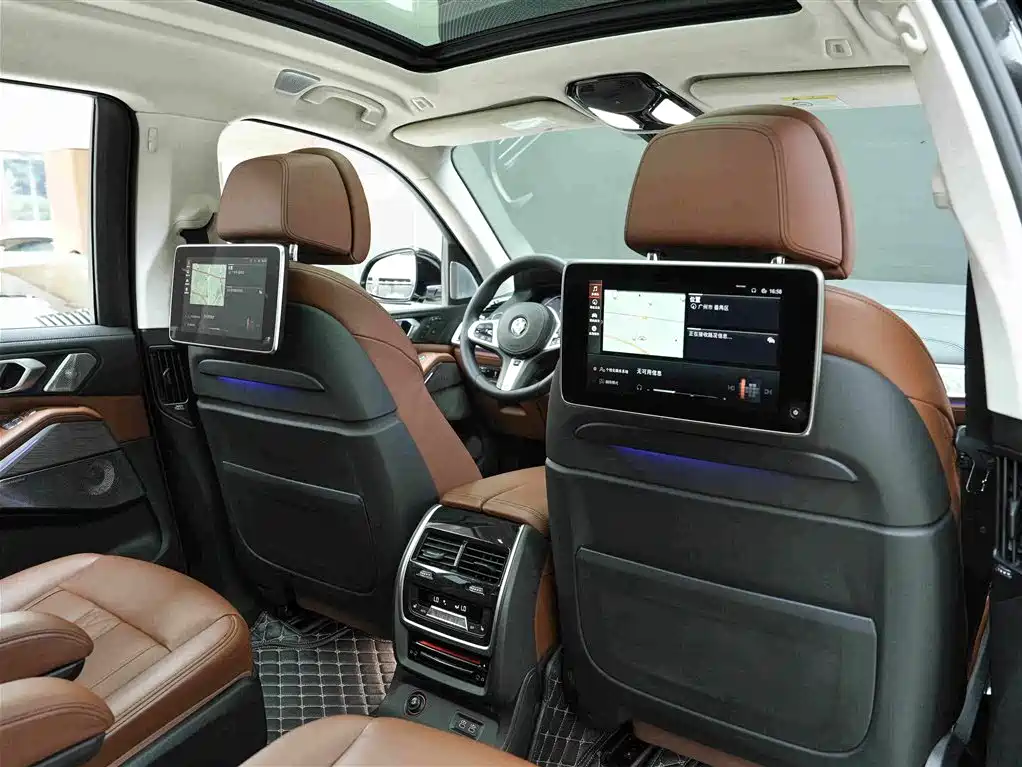 BMW X7 — миниатюра 15