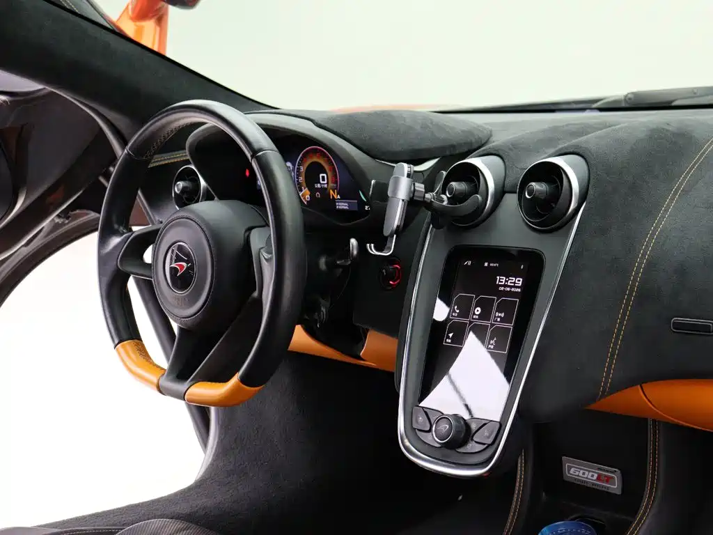 McLaren 570 — миниатюра 9