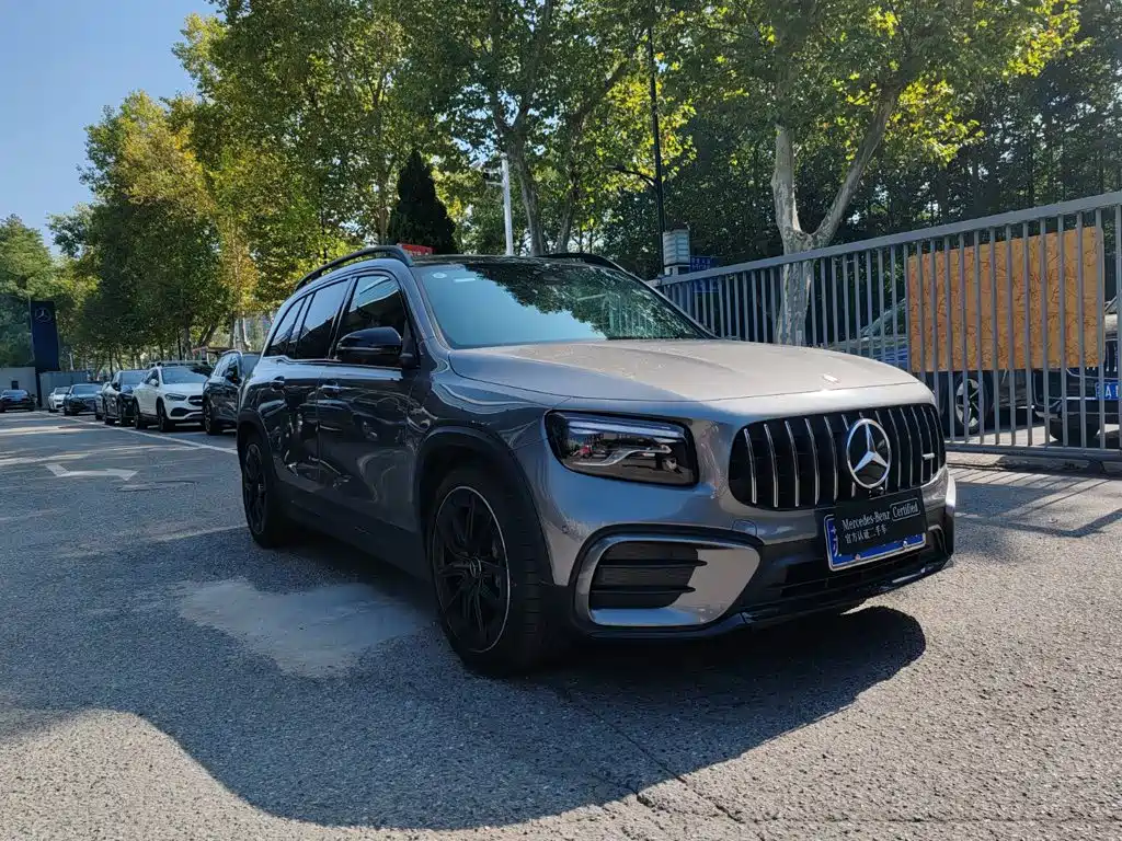 Mercedes-Benz GLB AMG — миниатюра 2