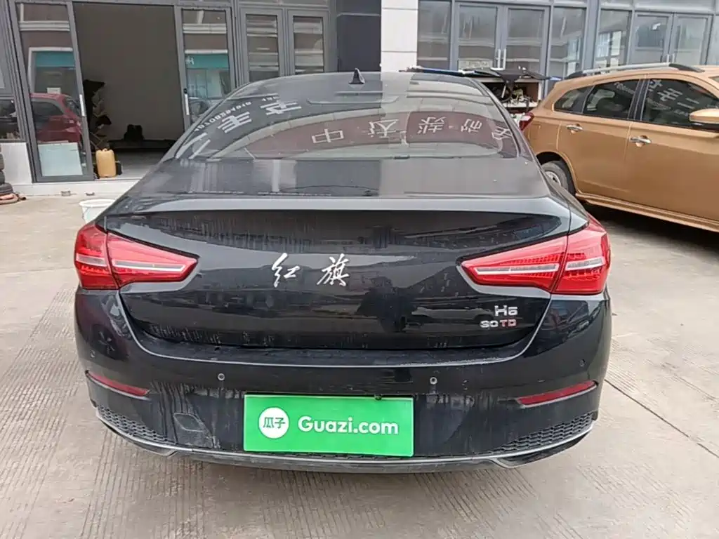 Hongqi Hongqi H5 — миниатюра 6