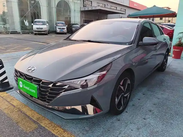 Hyundai Elantra
