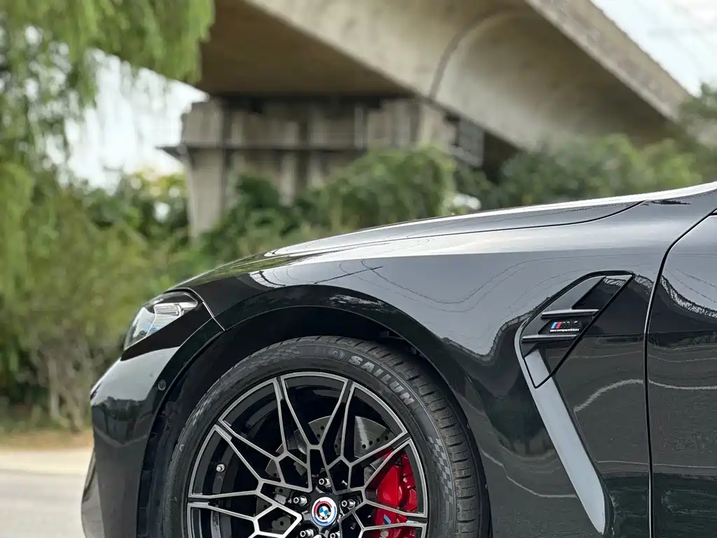 BMW M4 — миниатюра 12