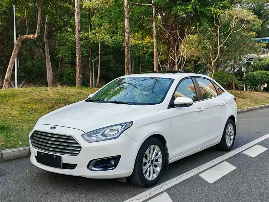 Купить Ford Escort