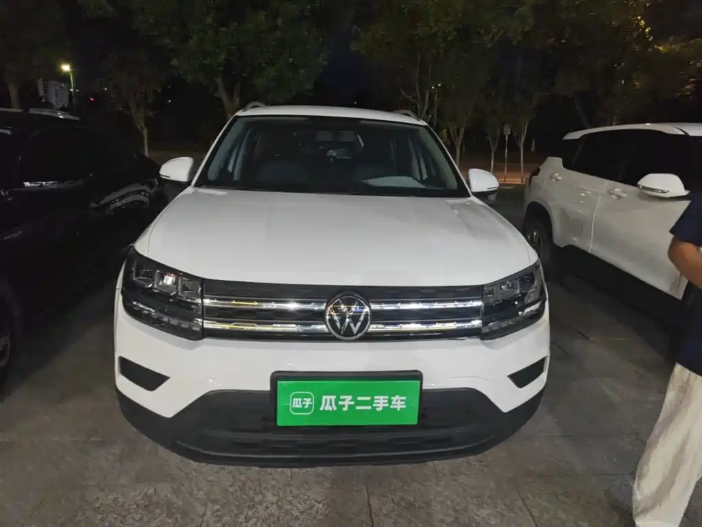 Volkswagen Tharu — миниатюра 3