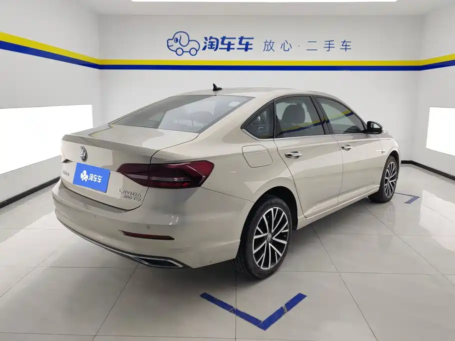 Volkswagen Lavida — миниатюра 3