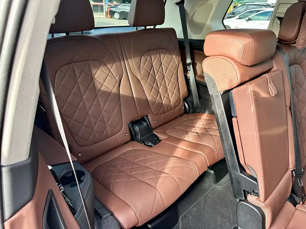 BMW X7 — миниатюра 14
