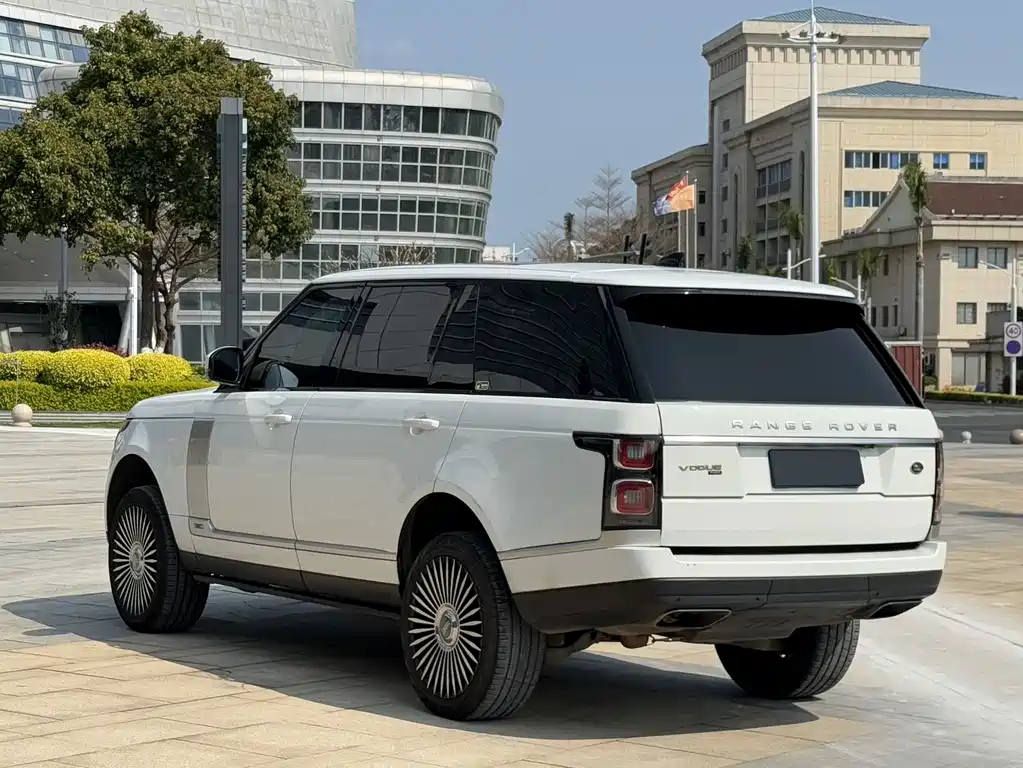 Land Rover Range Rover 2020 3.0 L6 Long Wheelbase