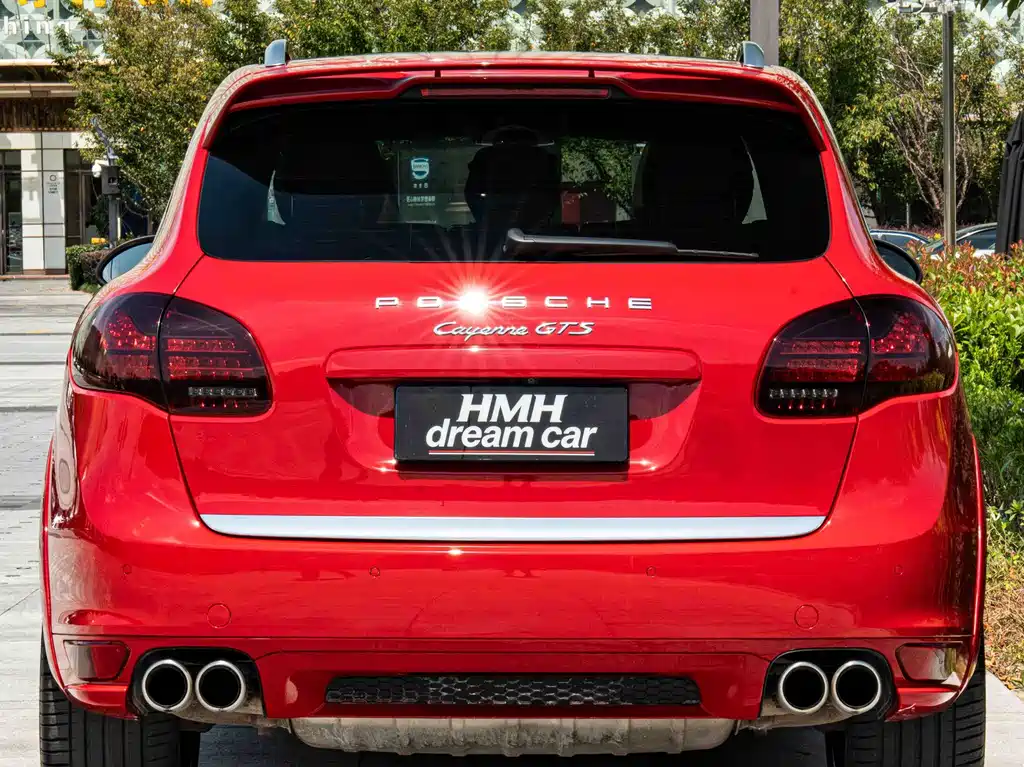 Porsche Cayenne — миниатюра 8
