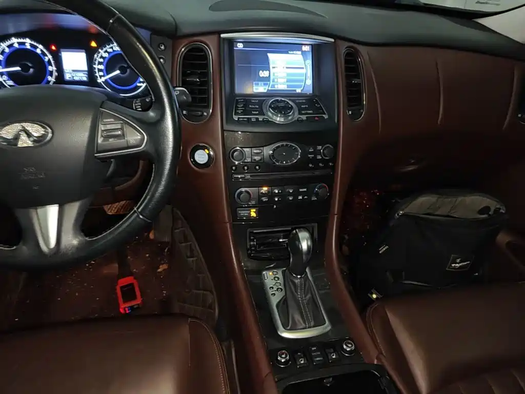 Infiniti QX50 — миниатюра 13