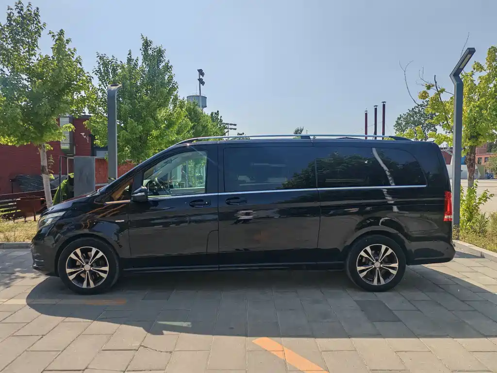 Mercedes-Benz V-Class V 2016 V 260 L Luxury Long Wheelbase