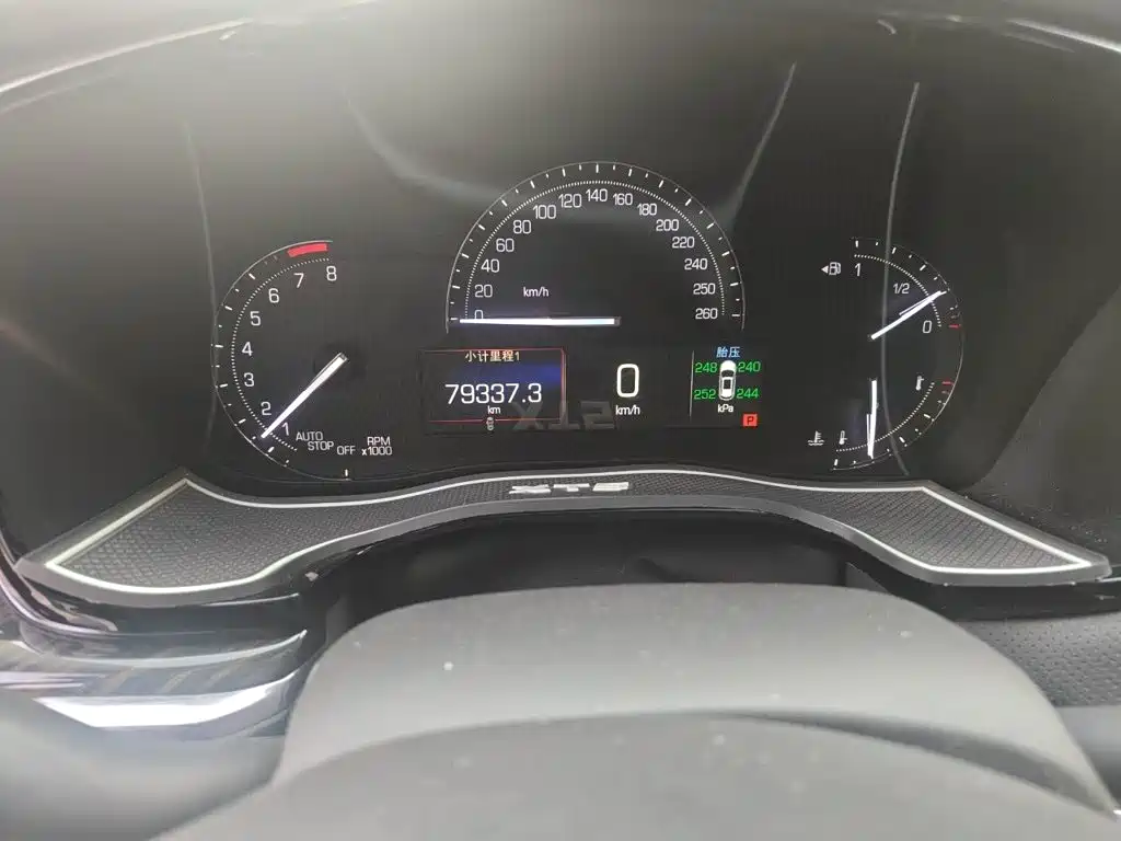 Cadillac XT5 — миниатюра 13