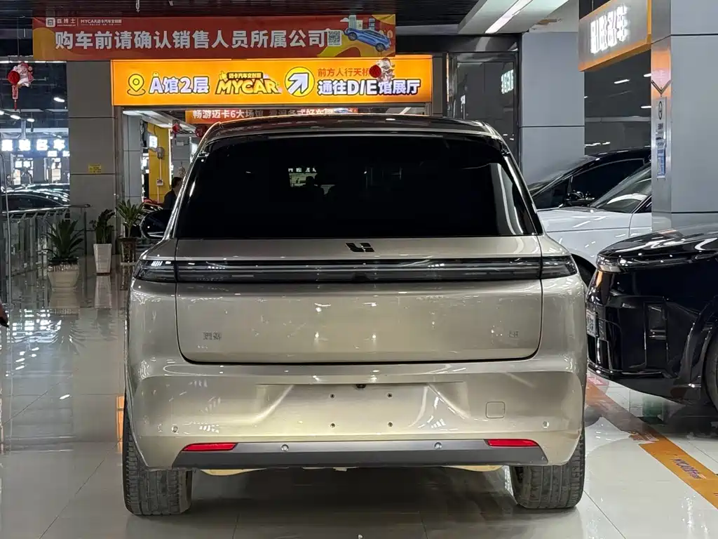 Li Auto Li L8 — миниатюра 4