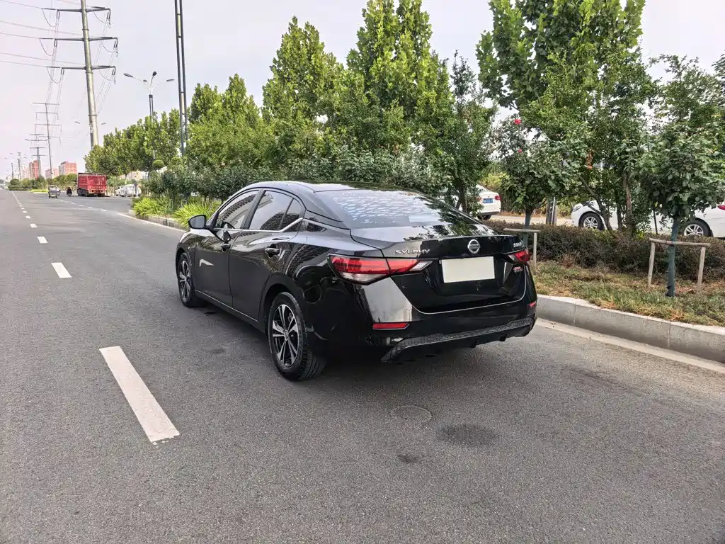 Nissan Sylphy — миниатюра 10