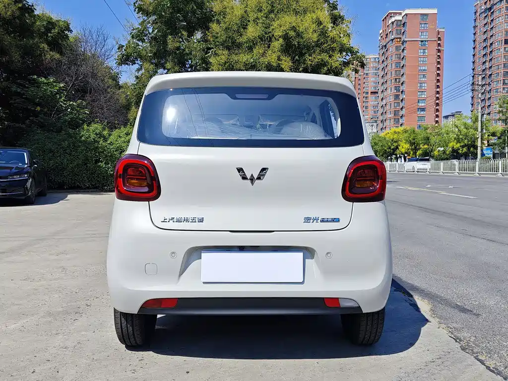 Wuling MINIEV — миниатюра 9