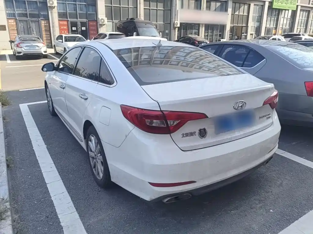 Hyundai Sonata — миниатюра 5