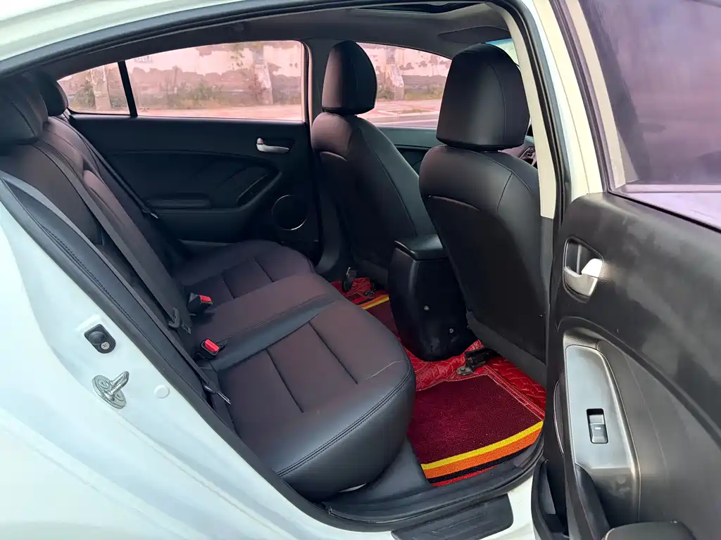 Kia K3 — миниатюра 8
