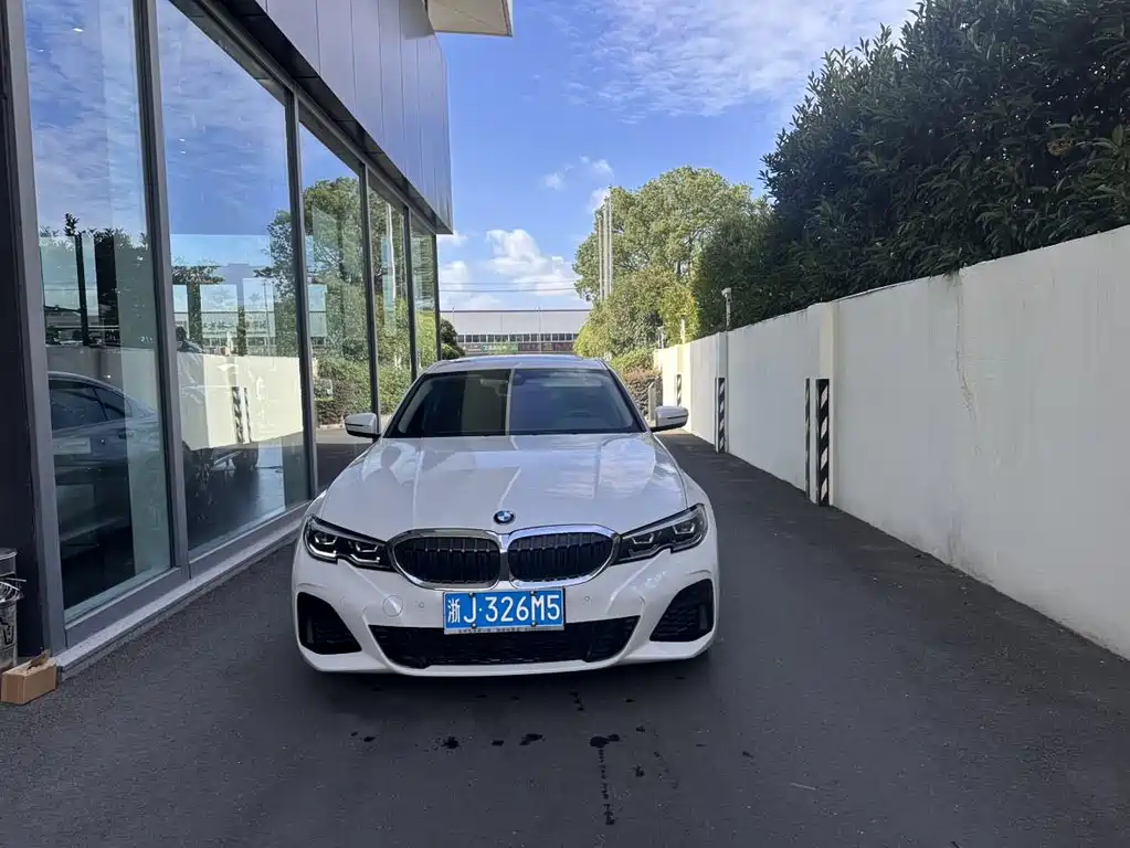 BMW 3 Series — миниатюра 5
