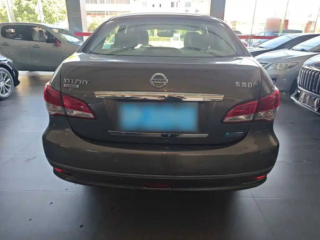 Nissan Sylphy — миниатюра 6