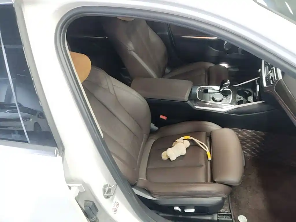 BMW 3 Series — миниатюра 25
