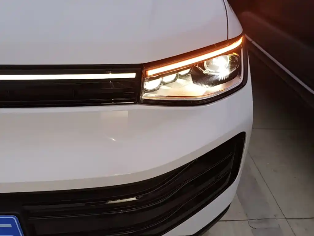 Volkswagen Tharu — миниатюра 24