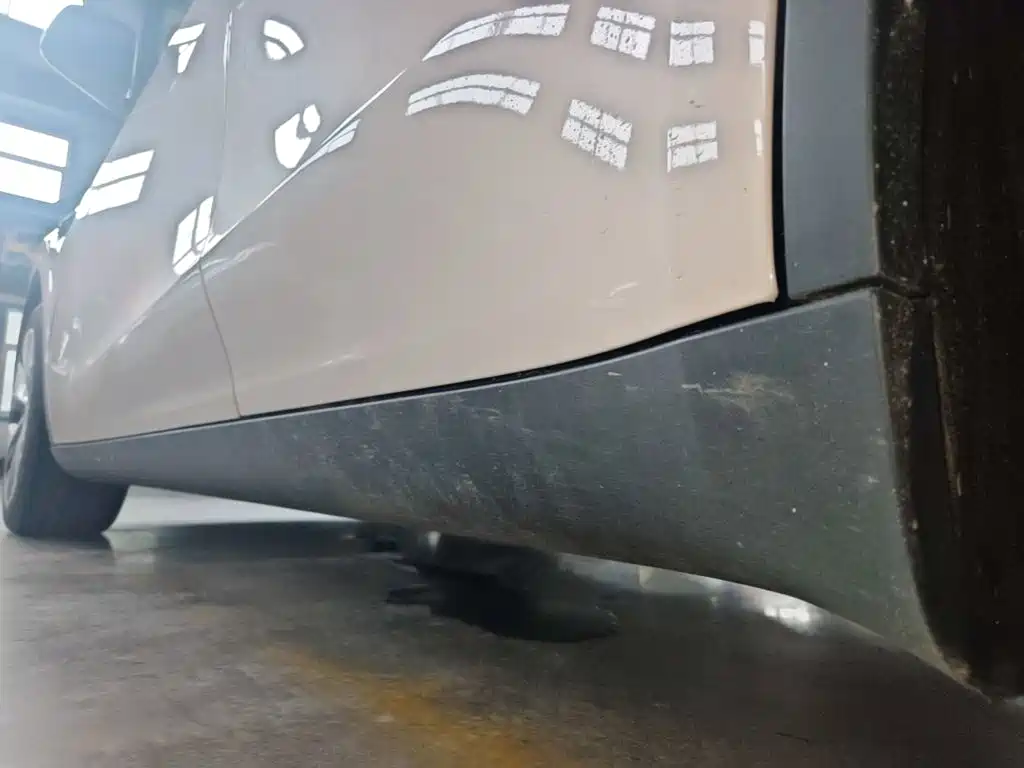 Tesla Model Y — миниатюра 22