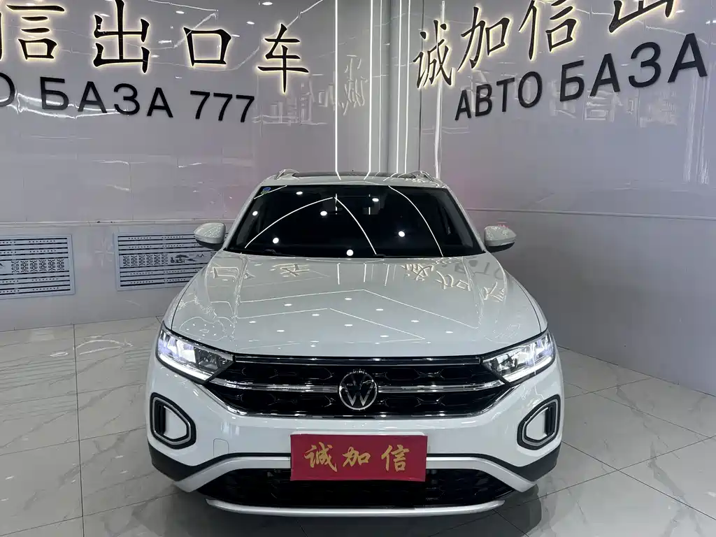 Volkswagen T-Roc — миниатюра 2