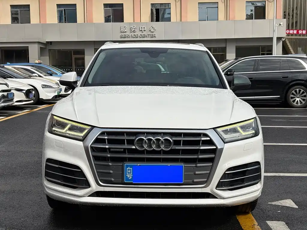 Audi Q5L — миниатюра 2