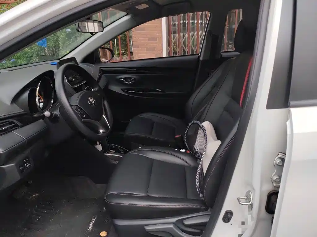 Toyota Yaris L — миниатюра 11