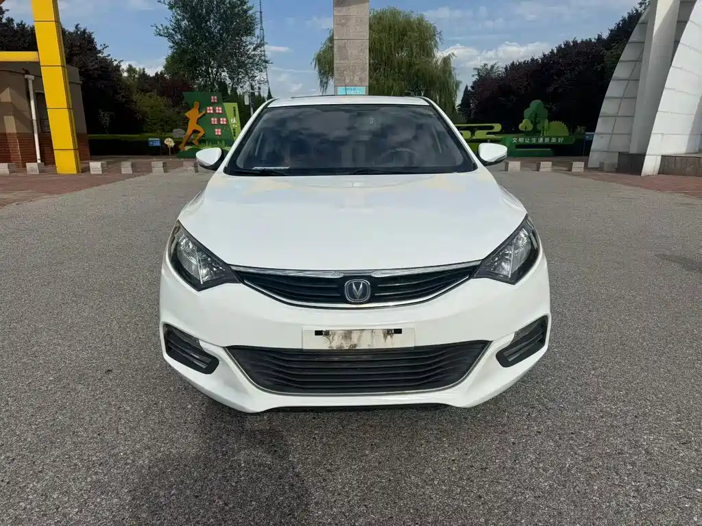 Changan Eado XT — миниатюра 2