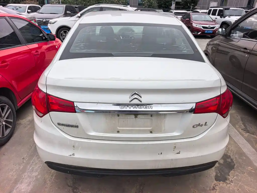 Citroen C4L — миниатюра 5