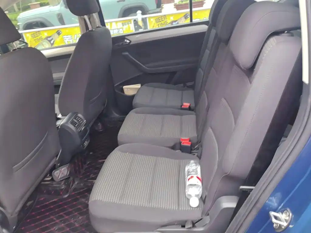 Volkswagen Touran — миниатюра 13