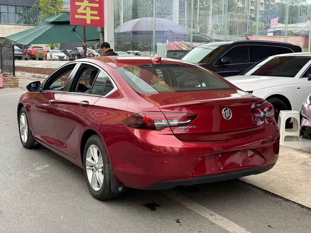 Buick Regal — миниатюра 10
