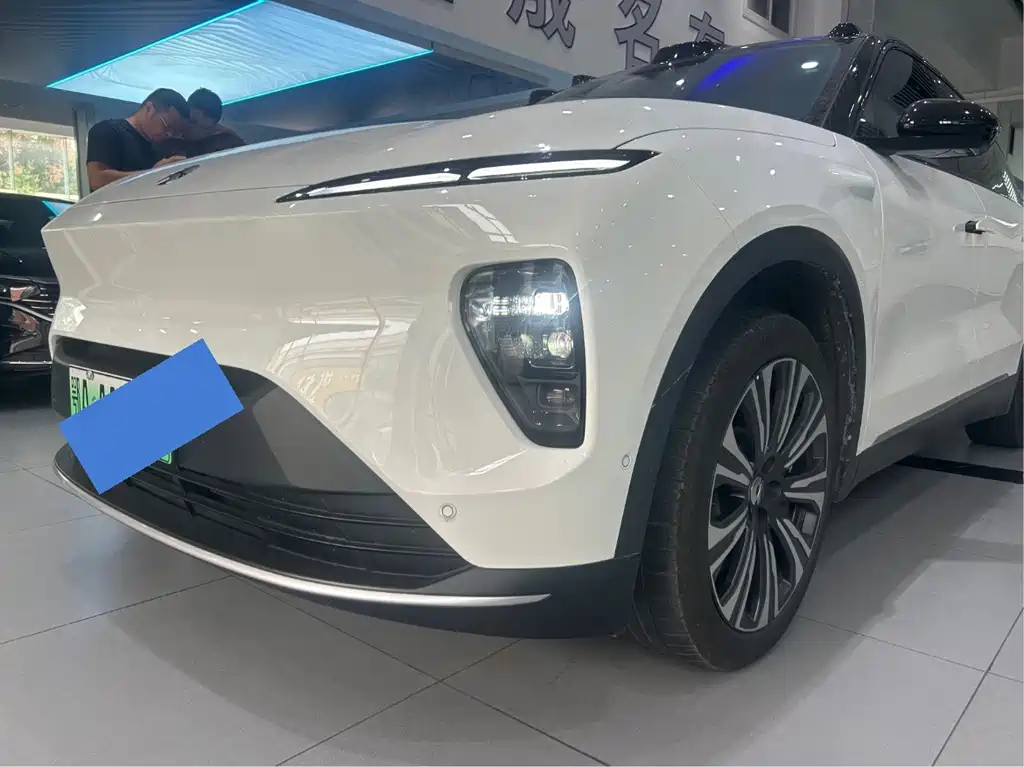 NIO ES8 — миниатюра 2