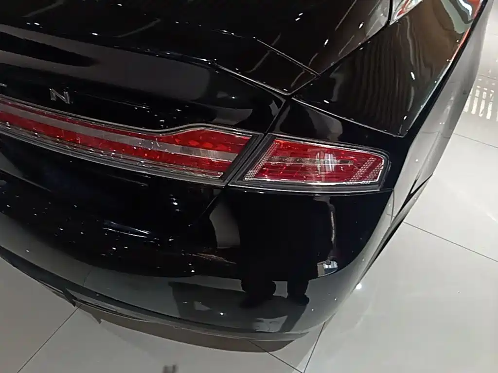 Lincoln MKZ — миниатюра 8