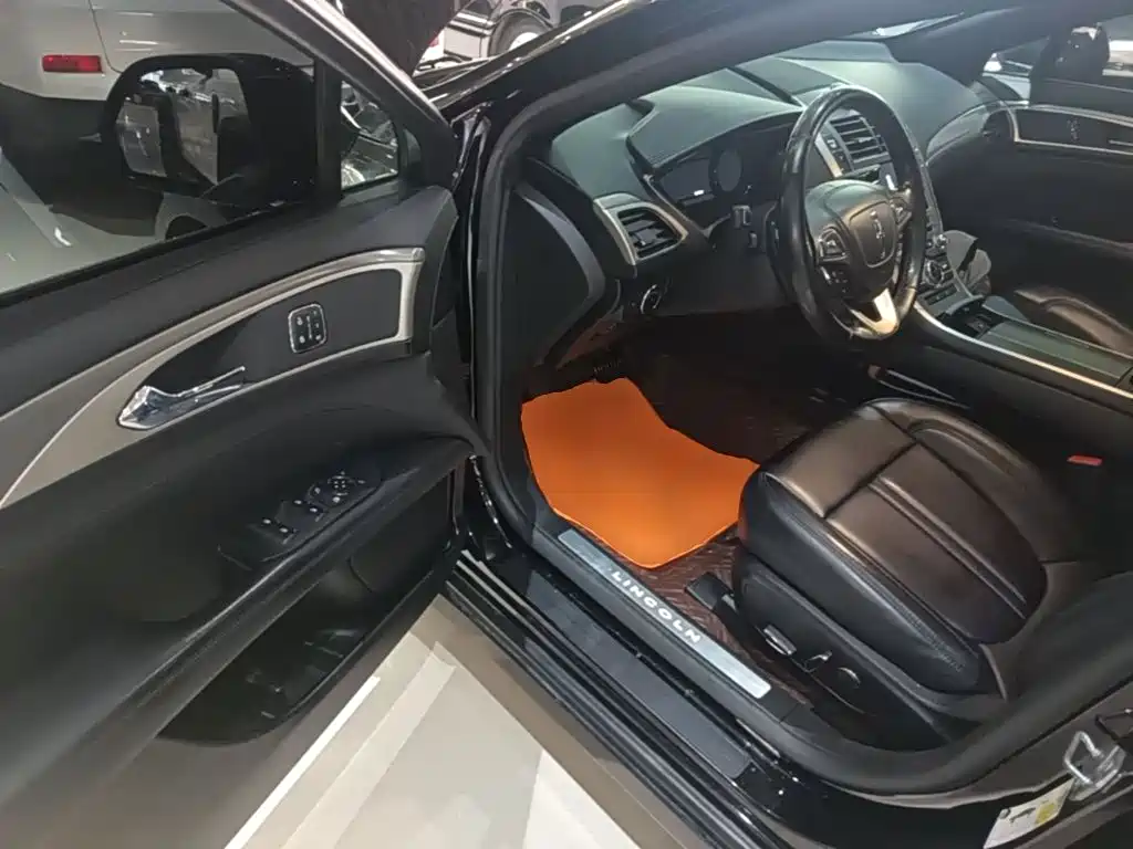 Lincoln MKZ — миниатюра 16