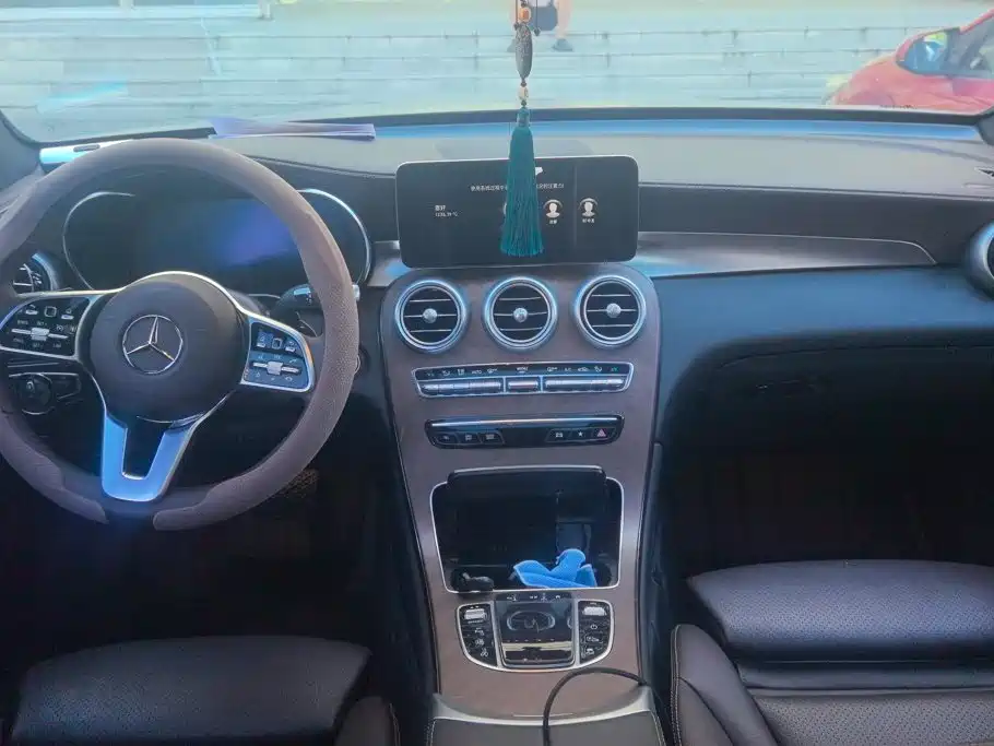 Mercedes-Benz GLC — миниатюра 12
