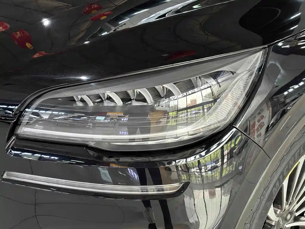 Lincoln Aviator — миниатюра 9