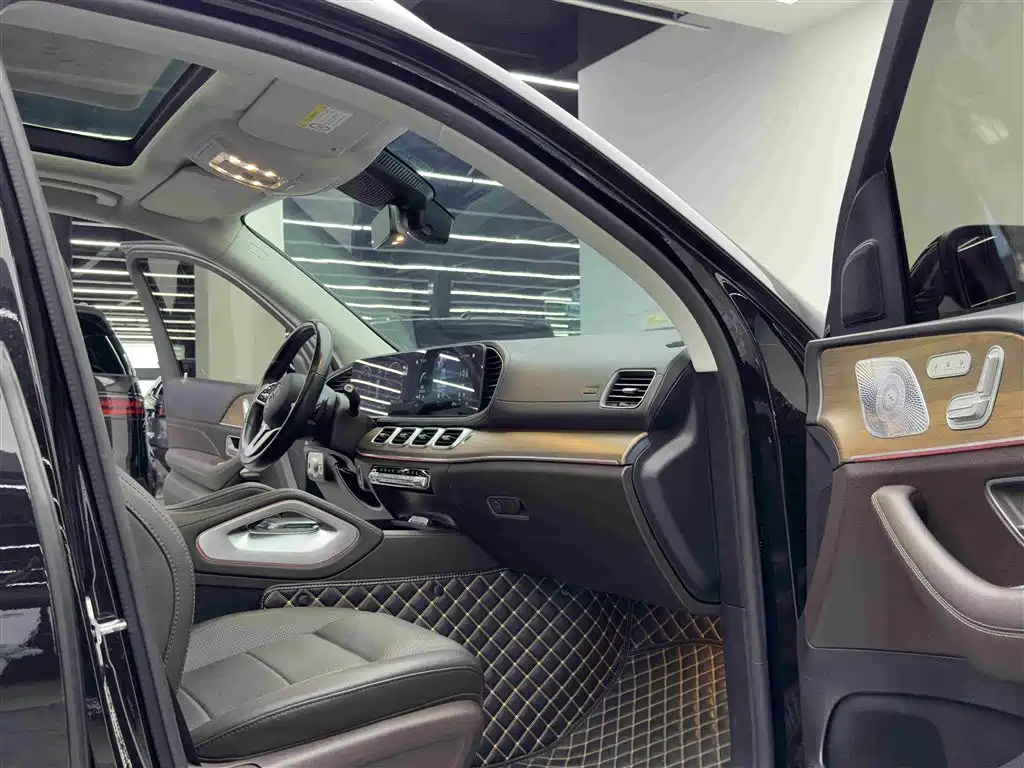 Mercedes-Benz GLE New Energy — миниатюра 10