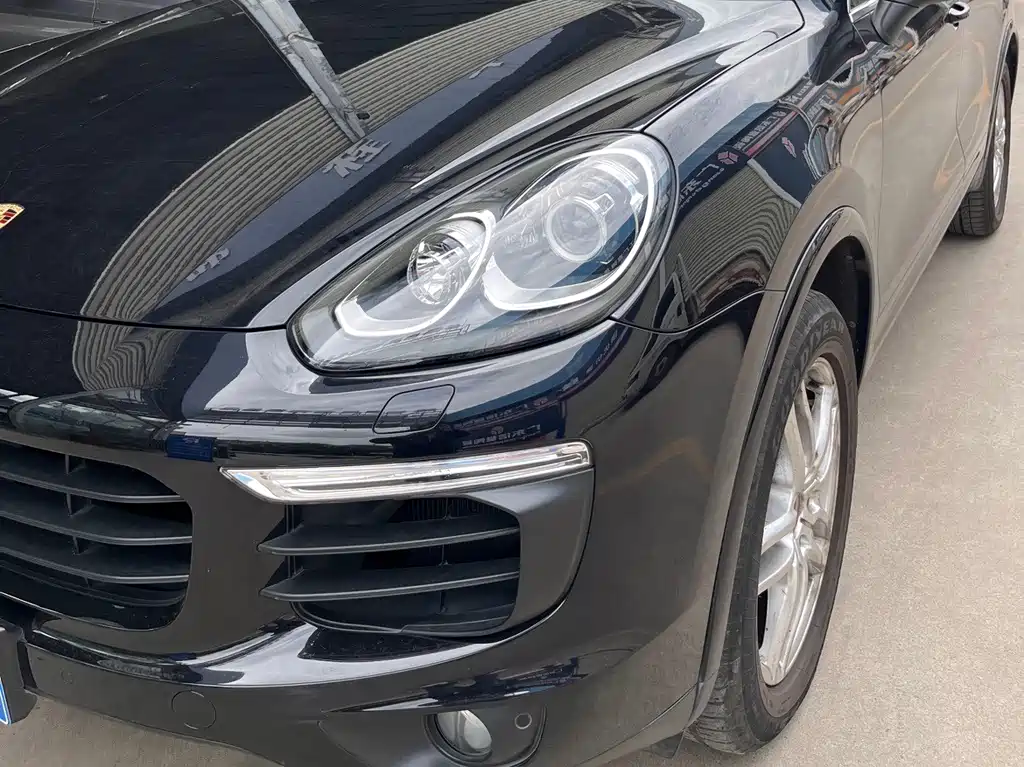 Porsche Cayenne — миниатюра 19