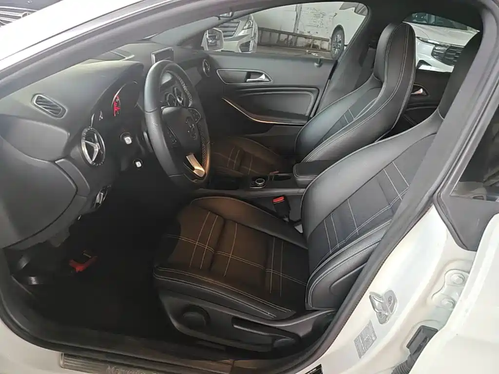Mercedes-Benz CLA (Import) — миниатюра 15