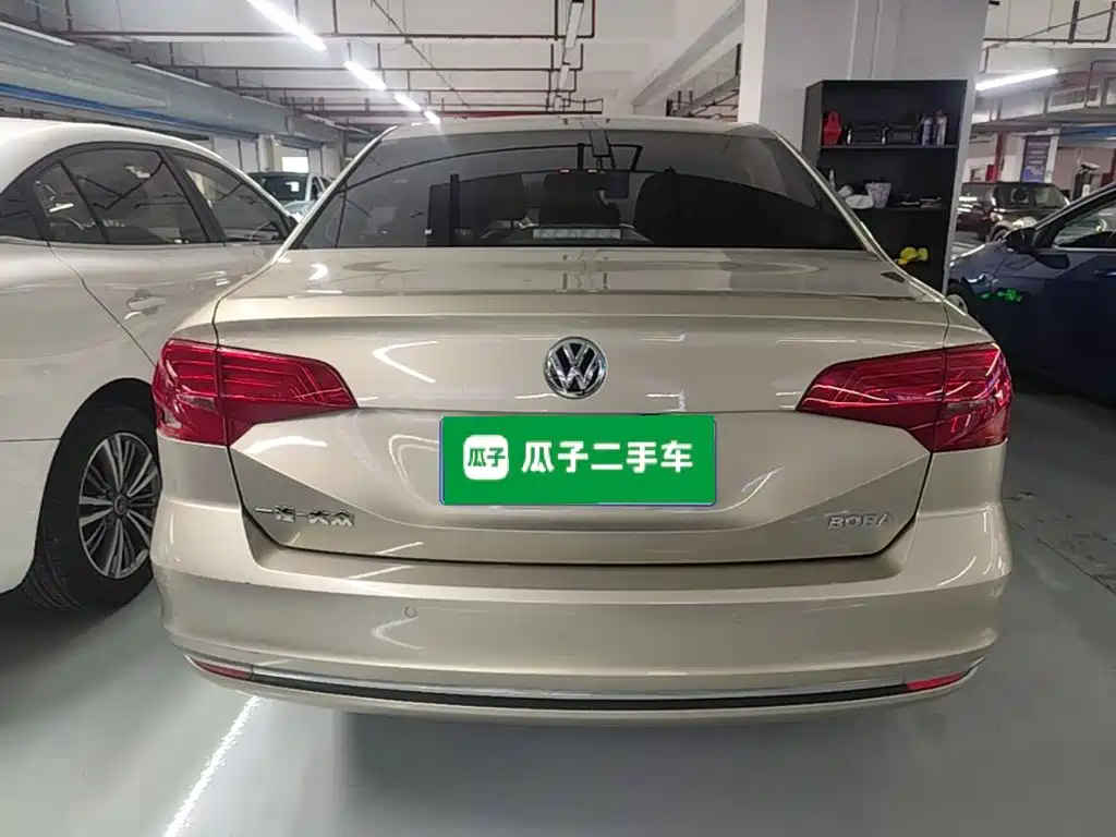 Volkswagen Bora — миниатюра 4