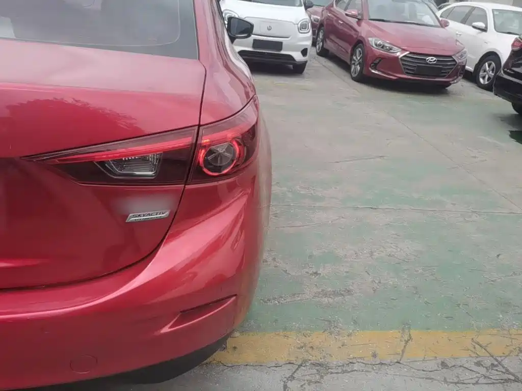 Mazda 3 Axela — миниатюра 8