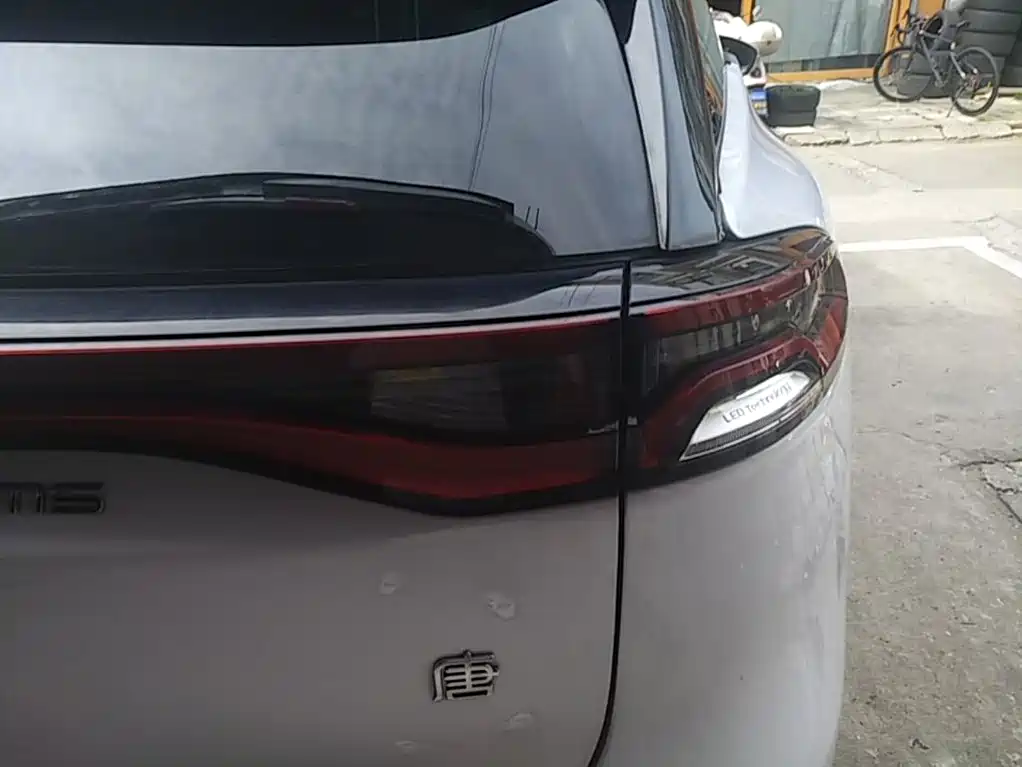 BYD Tang New Energy — миниатюра 8