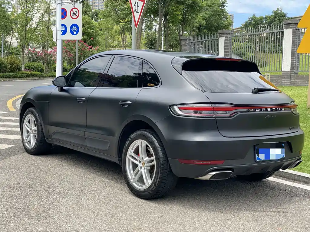 Porsche Macan — миниатюра 5