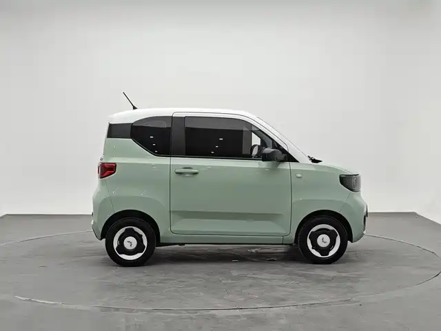 Wuling MINIEV — миниатюра 4
