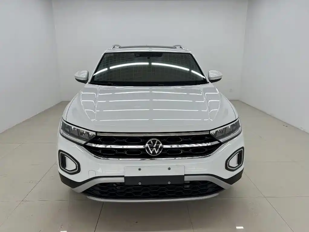 Volkswagen T-Roc — миниатюра 2